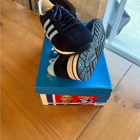 Noel Gallagher adidas Marathon SPZL Navy and Light Blue Classic Retro Sneakers - Picture 4 of 5